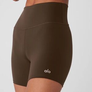 5” Airlift Energy Shorts in Espresso